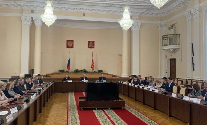 Общественная палата Смоленской области подписала ряд Соглашений сотрудничестве  в сфере общественного наблюдения за выборами президента РФ